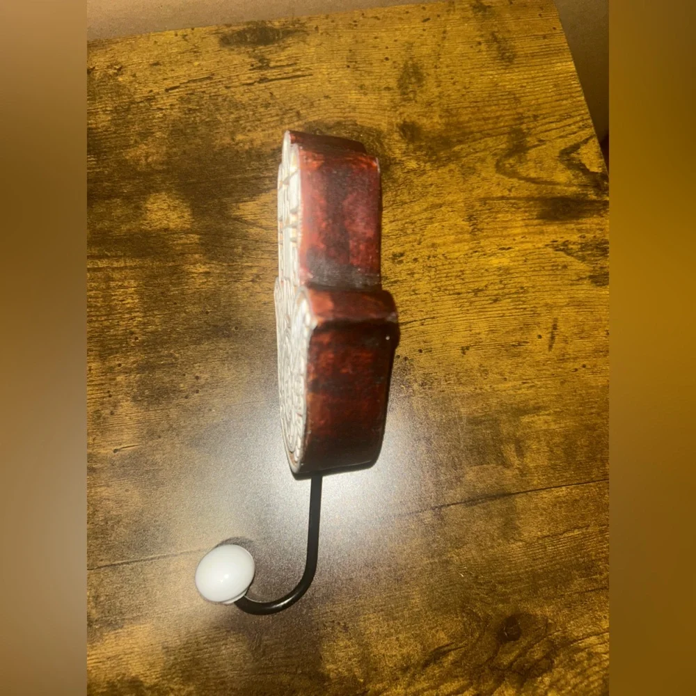 Hamsa Brown and White Wall Hook with Intricate Patterns - Picture 5 of 5